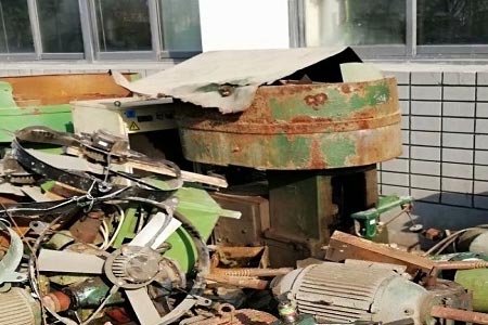 【隔断回收】榆阳大河塔广告纸回收 废弃流水线设备
